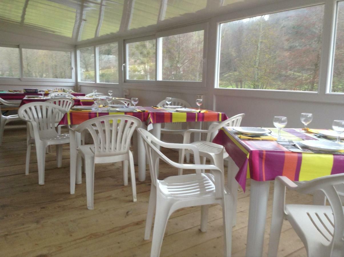Camping Du Pont De St Gal Saint-Gal-sur-Sioule Exterior foto