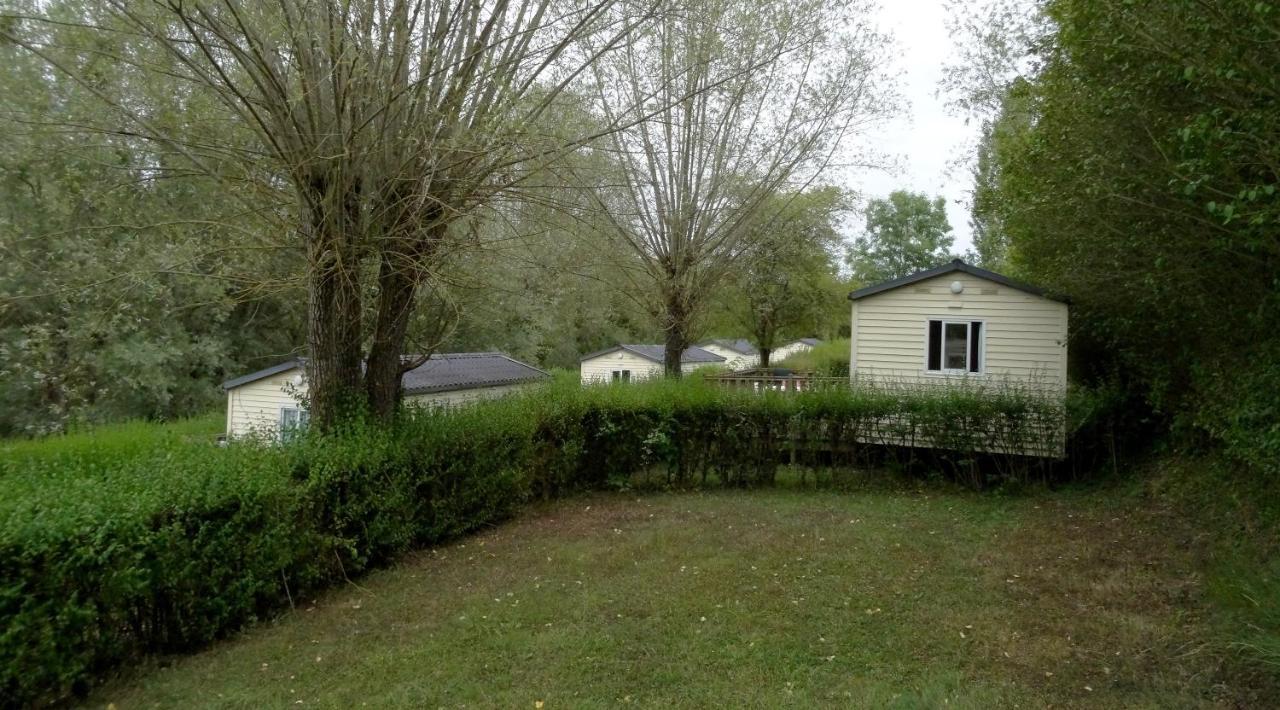 Camping Du Pont De St Gal Saint-Gal-sur-Sioule Exterior foto